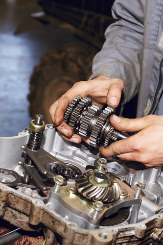Engine and Pump Maintenance in the UAE